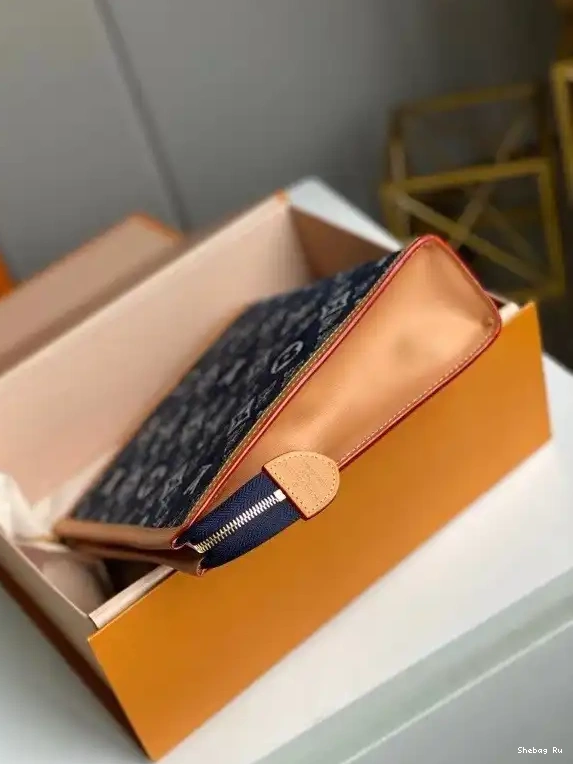TOILETRY VUITTON POUCH SINCE LOUIS 1854 26 0521